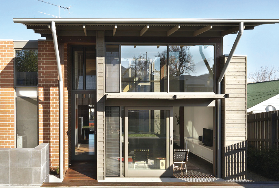 消費(fèi)呈現(xiàn)五大發(fā)展新趨勢(shì) 強(qiáng)大國內(nèi)市場(chǎng)正在形成